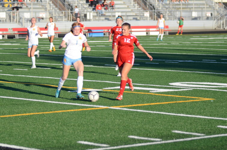 Oak Glen Hands Weir 1st Loss